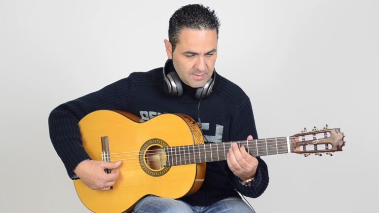 T&eacute;cnicas Esenciales de Afinaci&oacute;n para Guitarra Flamenca
