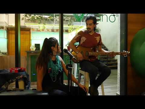 Noche Mágica en un Ambiente Íntimo