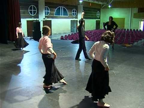 Flamenco para J&oacute;venes: Talleres Creativos y Transformadores