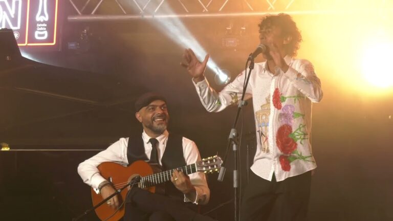 La Guitarra Flamenca: Maestros como Camar&oacute;n de la Isla